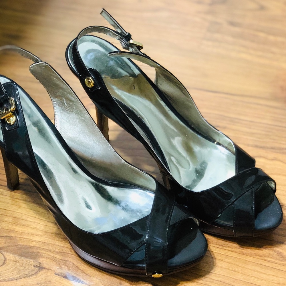Guess by Marciano dark brown heels